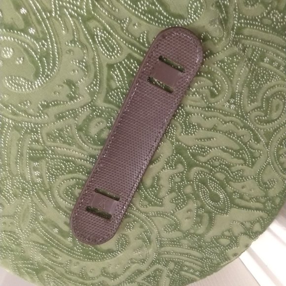 Louis Vuitton Large Monogram Shoulder Strap Pad - Picture 4 of 6